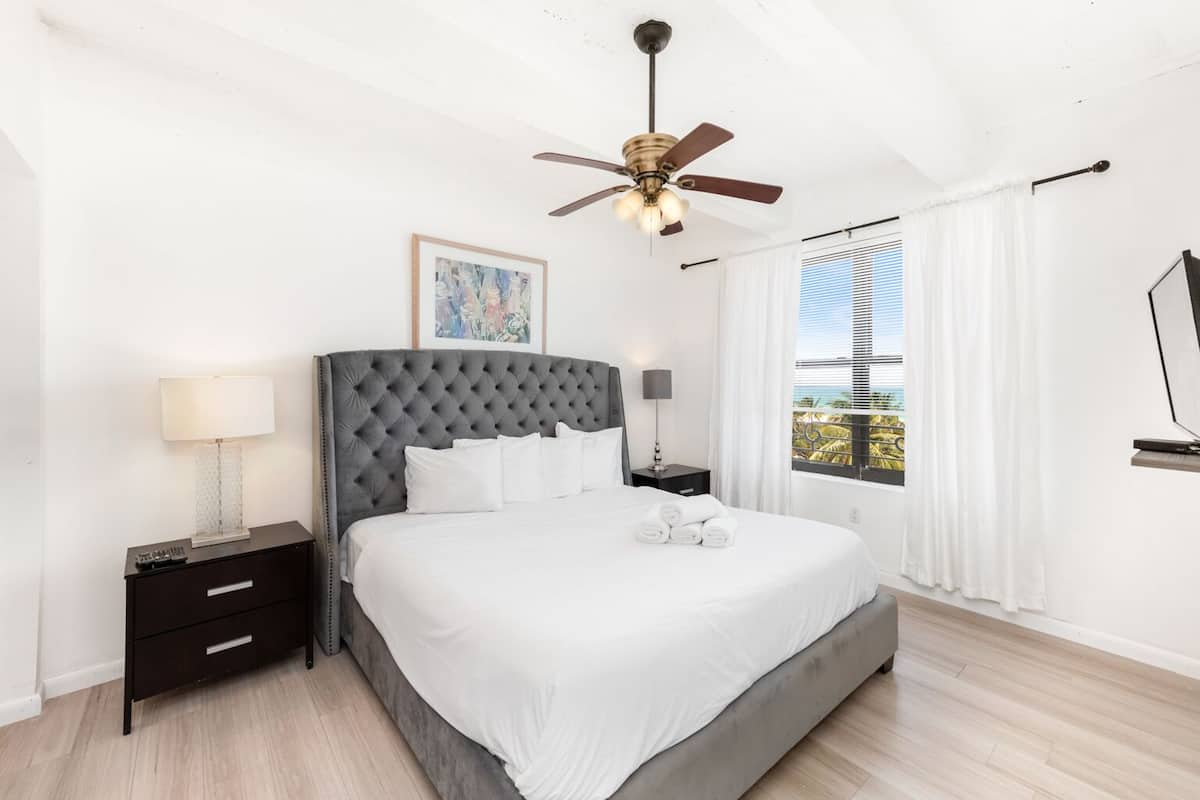 Deluxe Apartment, 2 Bedrooms, Ocean View | Iron/ironing board, free WiFi