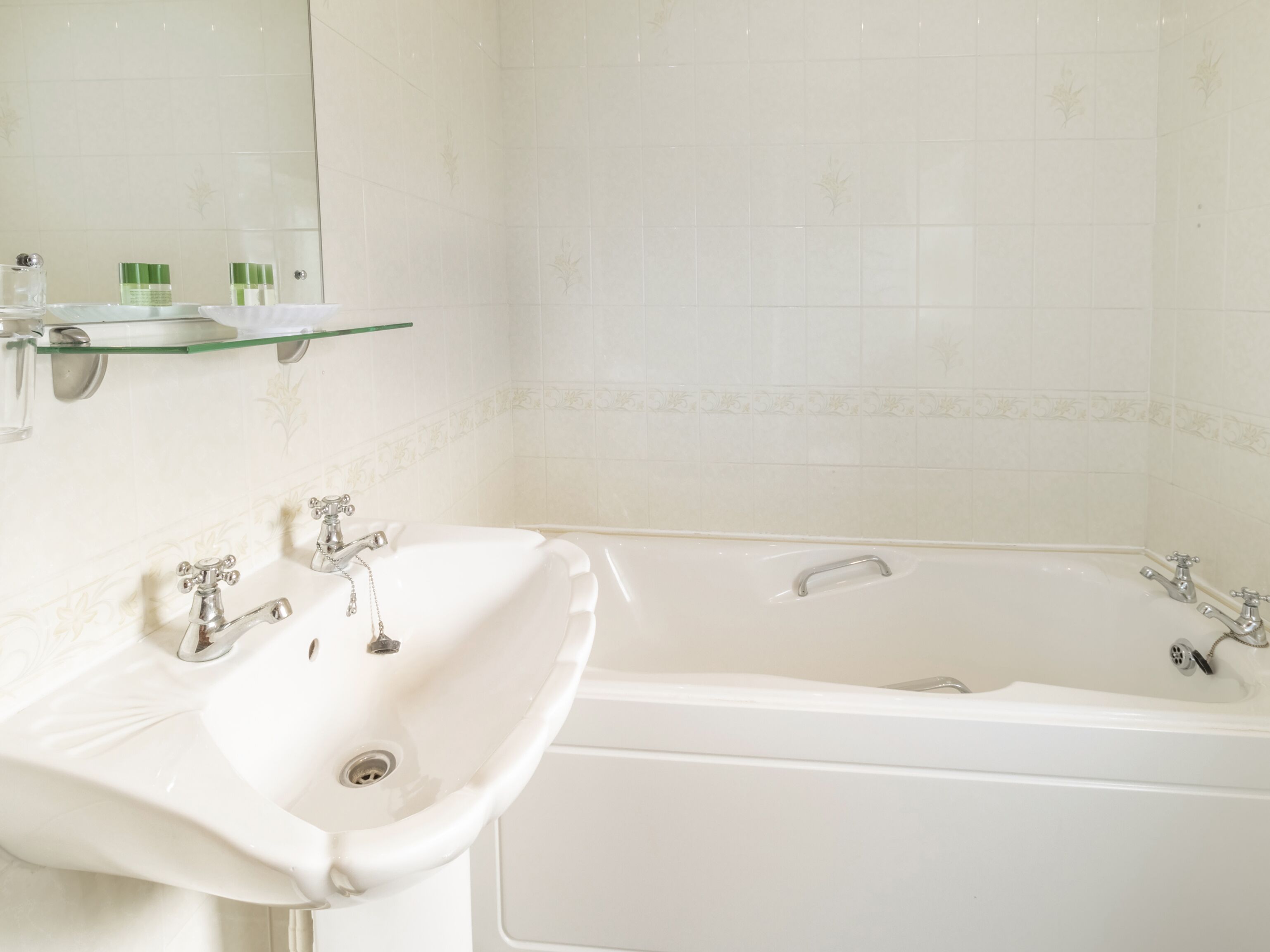 Photo - OYO Elm Farm Country House, Norwich Airport