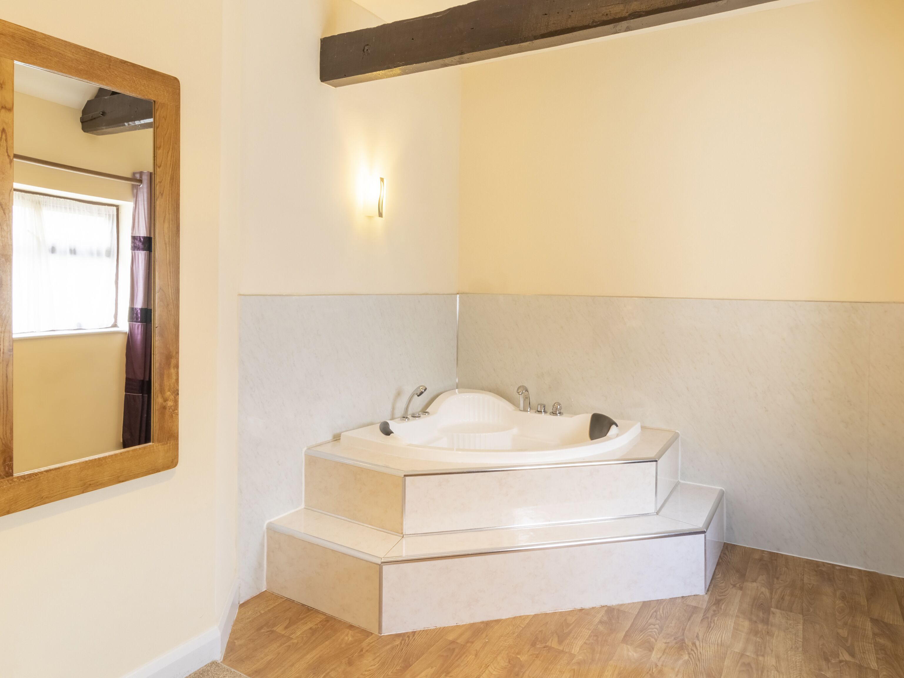 Photo - OYO Elm Farm Country House, Norwich Airport