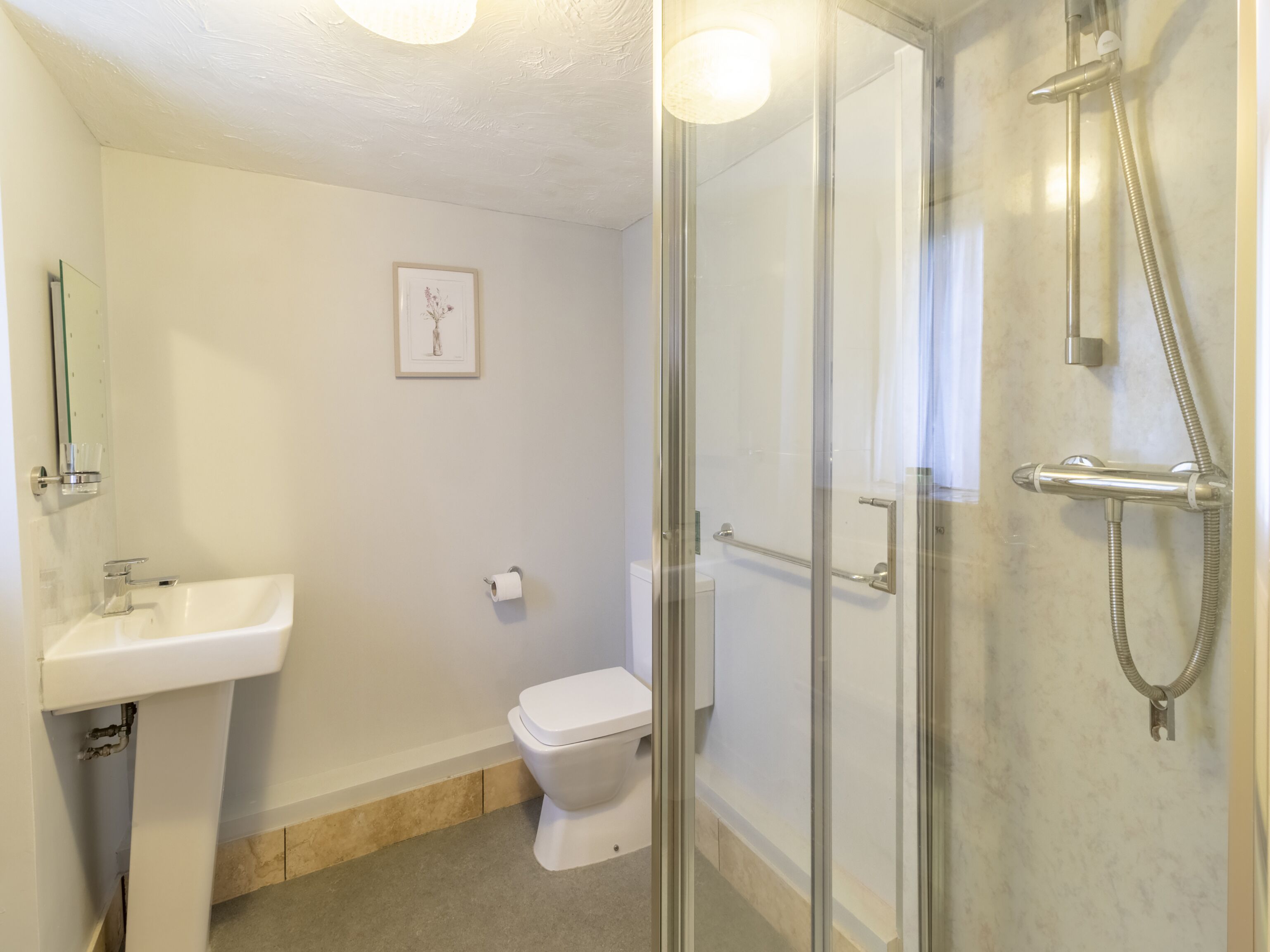 Photo - OYO Elm Farm Country House, Norwich Airport