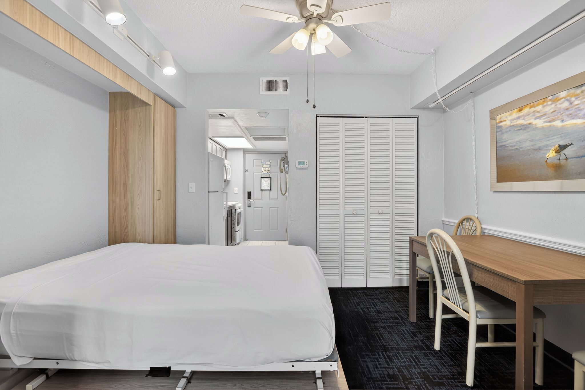 In-room safe, desk, iron/ironing board, free WiFi