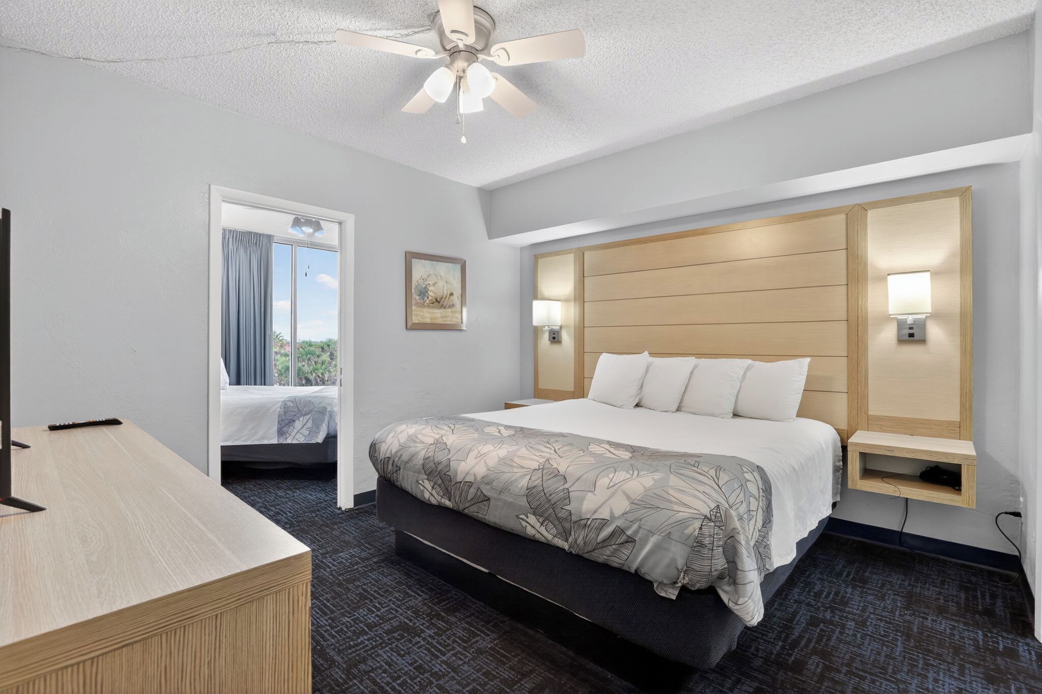 In-room safe, desk, iron/ironing board, free WiFi