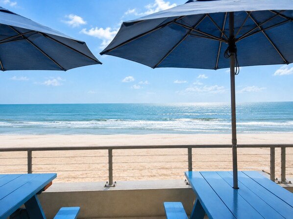 Beach bar