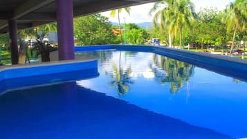 Outdoor pool, open 9:30 AM to 9:00 PM, sun loungers