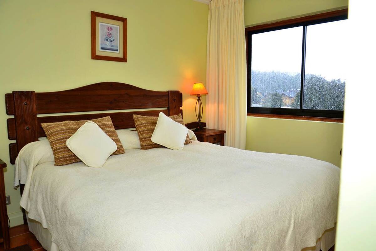 Double or Twin Room | In-room safe, free cots/infant beds, rollaway beds, free WiFi