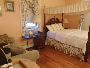 Honeymoon Room | Meja, seterika/papan seterika, Wi-fi percuma, cadar katil 