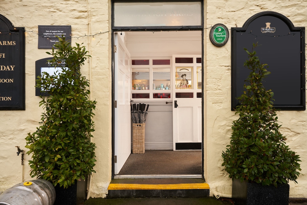 Rashleigh Arms, Charlestown by null