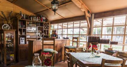 San Ricardo Farm and Lodge