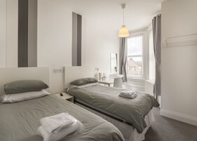 Standard Twin Room, Shared Bathroom | Desk, free WiFi, bed sheets