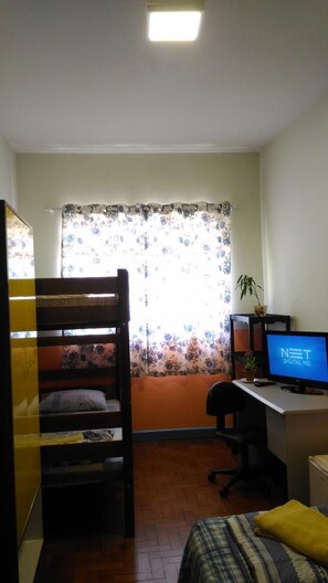 1 bedroom, iron/ironing board, free WiFi