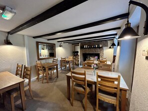 Food and drink - The Trengilly Wartha Inn (Falmouth)