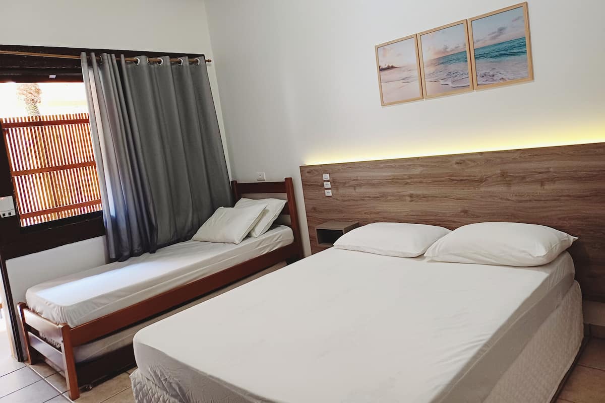 Vierpersoonskamer | Individueel gedecoreerd, een strijkplank/strijkijzer, gratis wifi