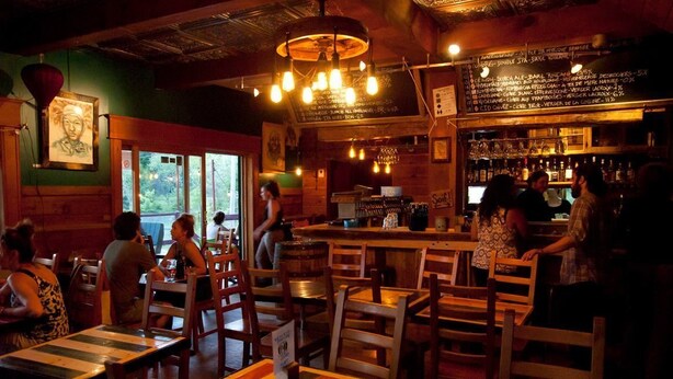 Unclassified image, 1 of 60, button - Auberge Micro-Brasserie Le Baril Roulant (Val David)