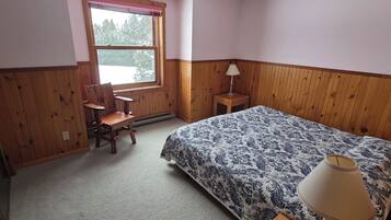 Condo Deluxe | Système d’insonorisation, accès au Wi-Fi (inclus)