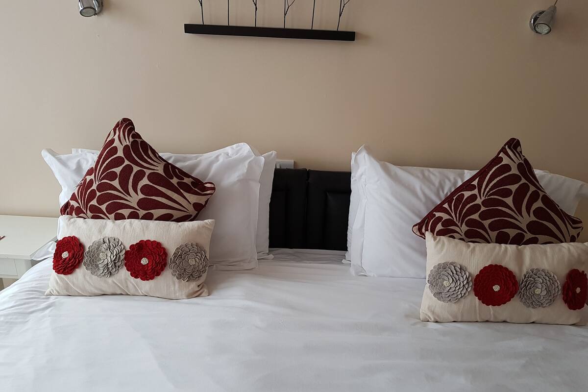 Double Room (First Floor) | Iron/ironing board (on request), WiFi (free), individually decorated