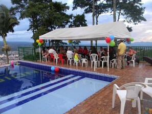 Kolam renang outdoor