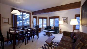 Condo, 2 Bedrooms, Non Smoking | Living room | TV, fireplace