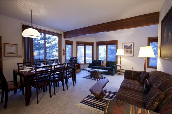 غرفة المعيشة