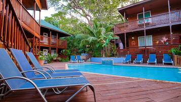Outdoor pool, pool loungers