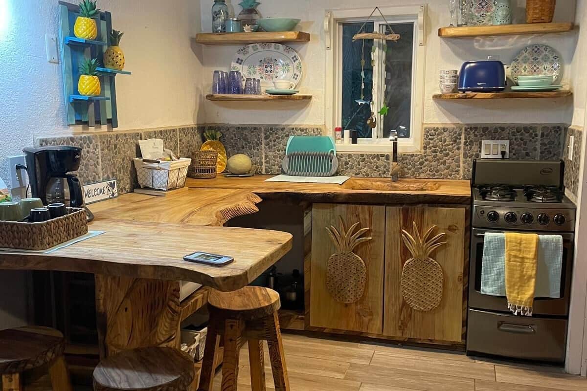 Premium Studio, 1 Bedroom, Kitchen, Ocean View | Private kitchen | Fridge, microwave, oven, stovetop