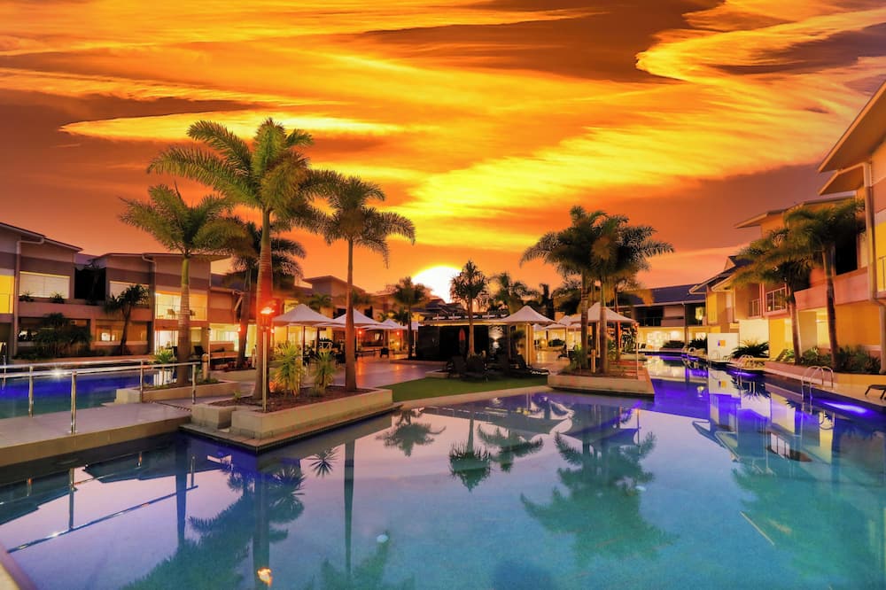 1770 Lagoons Central Apartment Resort