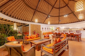 Luxury Villa, Multiple Bedrooms, Pool View, Poolside | Living area