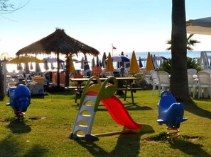 Children's play area - outdoor - Hotel Beach (Tortoreto)