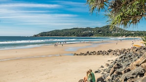 Beach - A PERFECT STAY - Quiksilver Apartments (Byron Bay)