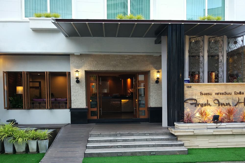 FRESH INN HOTEL