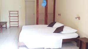 Habitación clásica doble, vistas a la laguna | Balcón
