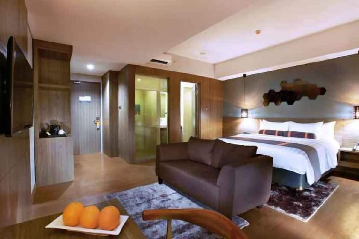 1 bedroom, minibar, in-room safe, desk