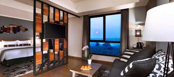 Harper Purwakarta by ASTON