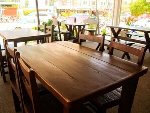 Breakfast, lunch and dinner served - Number 1 Guesthouse & Restaurant (Krabi)