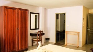 Room amenity - Number 1 Guesthouse & Restaurant (Krabi)