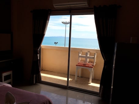Superior Seaview | Balcony. Wilai Guesthouse