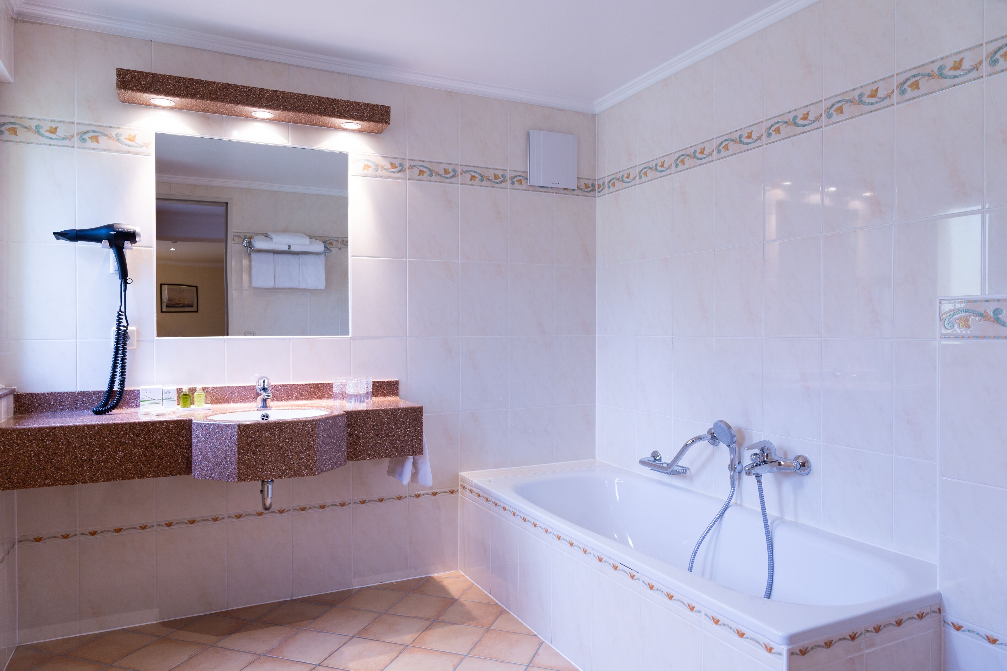 Photo - Hotel Perrin - former Carlton