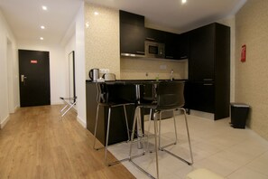 Fridge, microwave - Lisbon City Apartments & Suites by City Hotels (Lisbon)