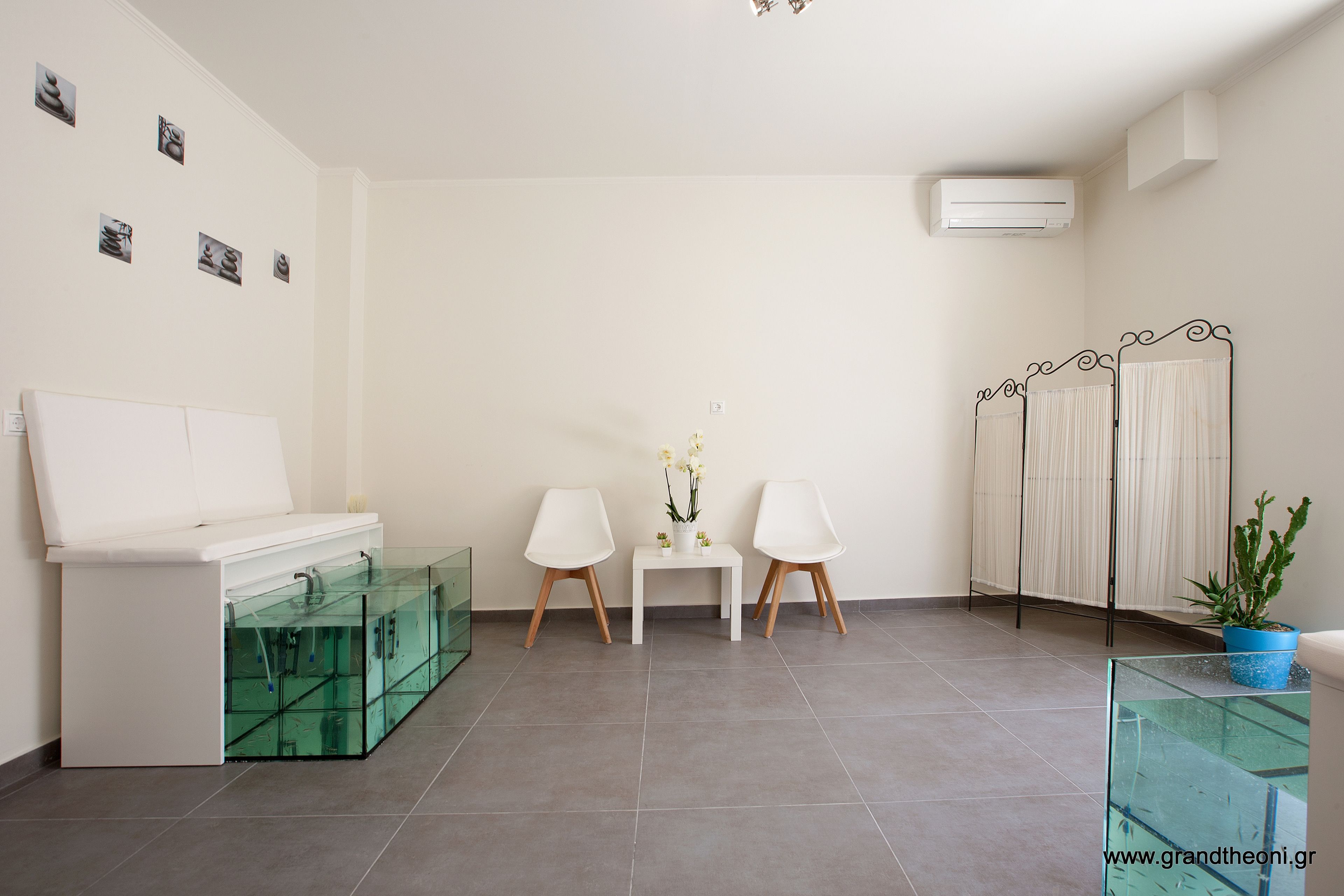 sauna, steam room, turkish bath/hammam, deep-tissue massages