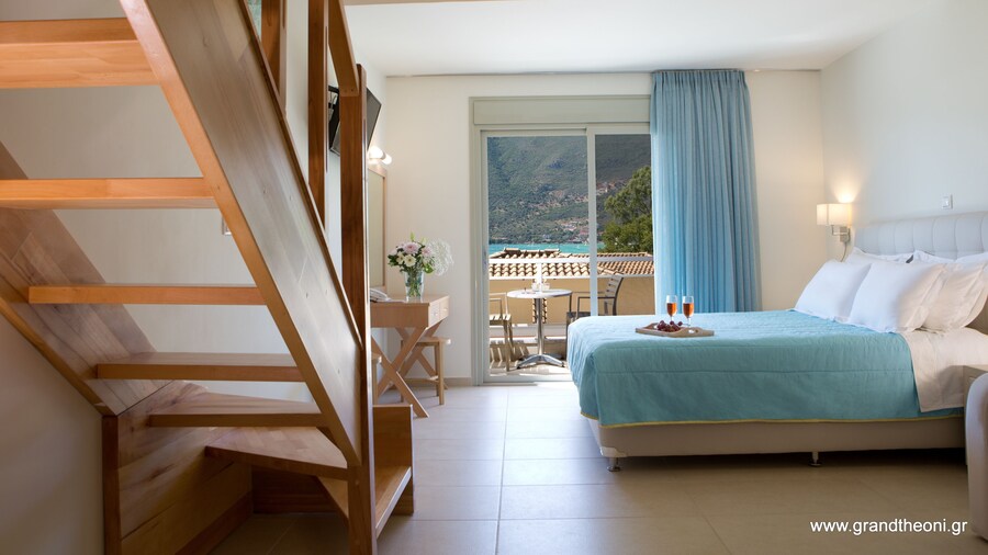 Grand TheoNi Boutique Hotel & Spa