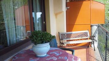 Traditional Apartment, 1 Bedroom, Sea View | Balcony