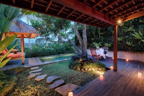 Pool Villa with Rice Field View and Complimentary Afternoon Tea (Free 1x Floating Breakfast or Mini) | Living area | Flat-screen TV - Temuku Ubud Villas (Ubud)