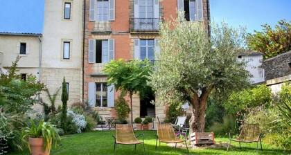La Maison Rouge D'uzes