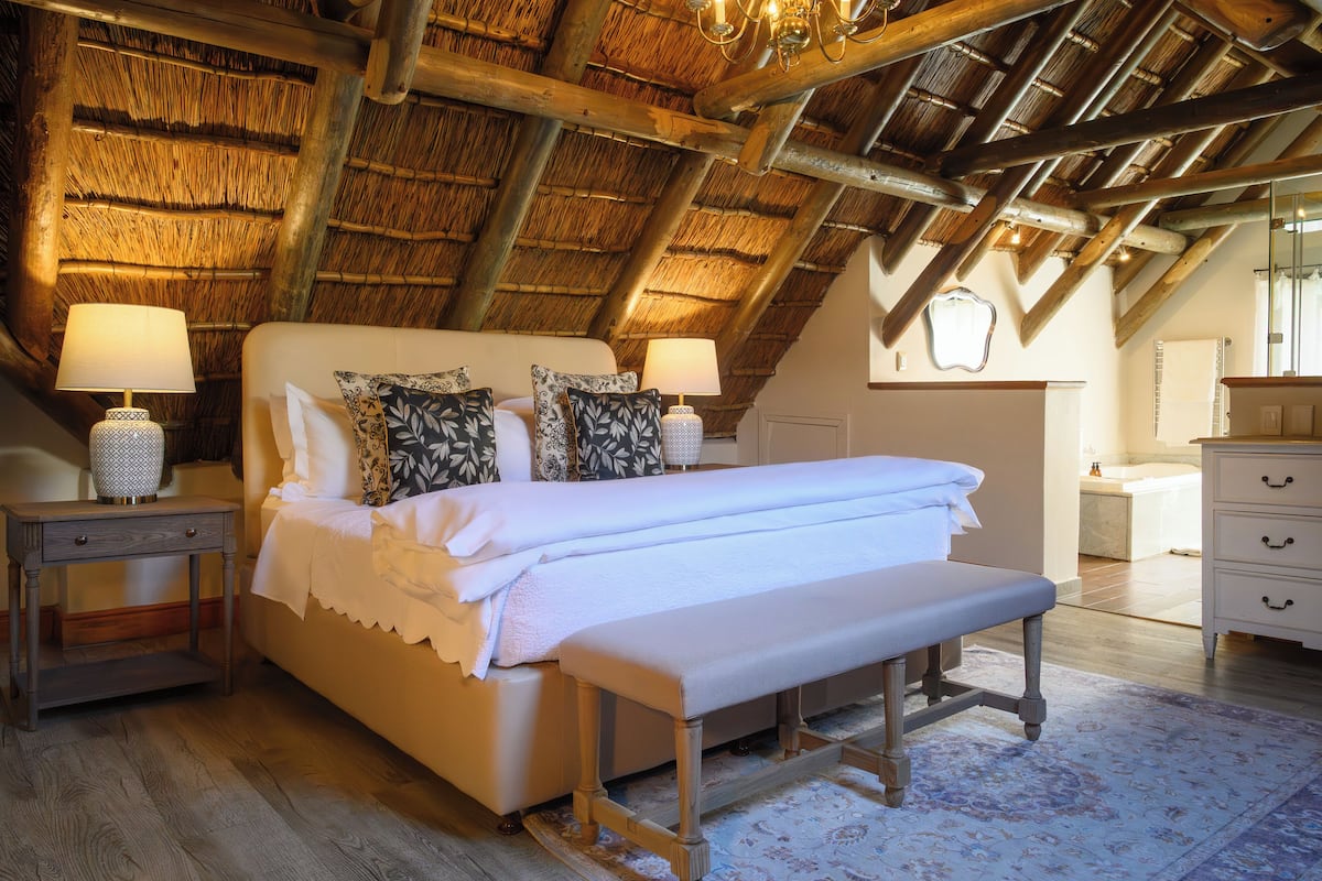 Deluxe-Doppelzimmer | Zimmersafe, Schreibtisch, Bügeleisen/Bügelbrett, kostenloses WLAN