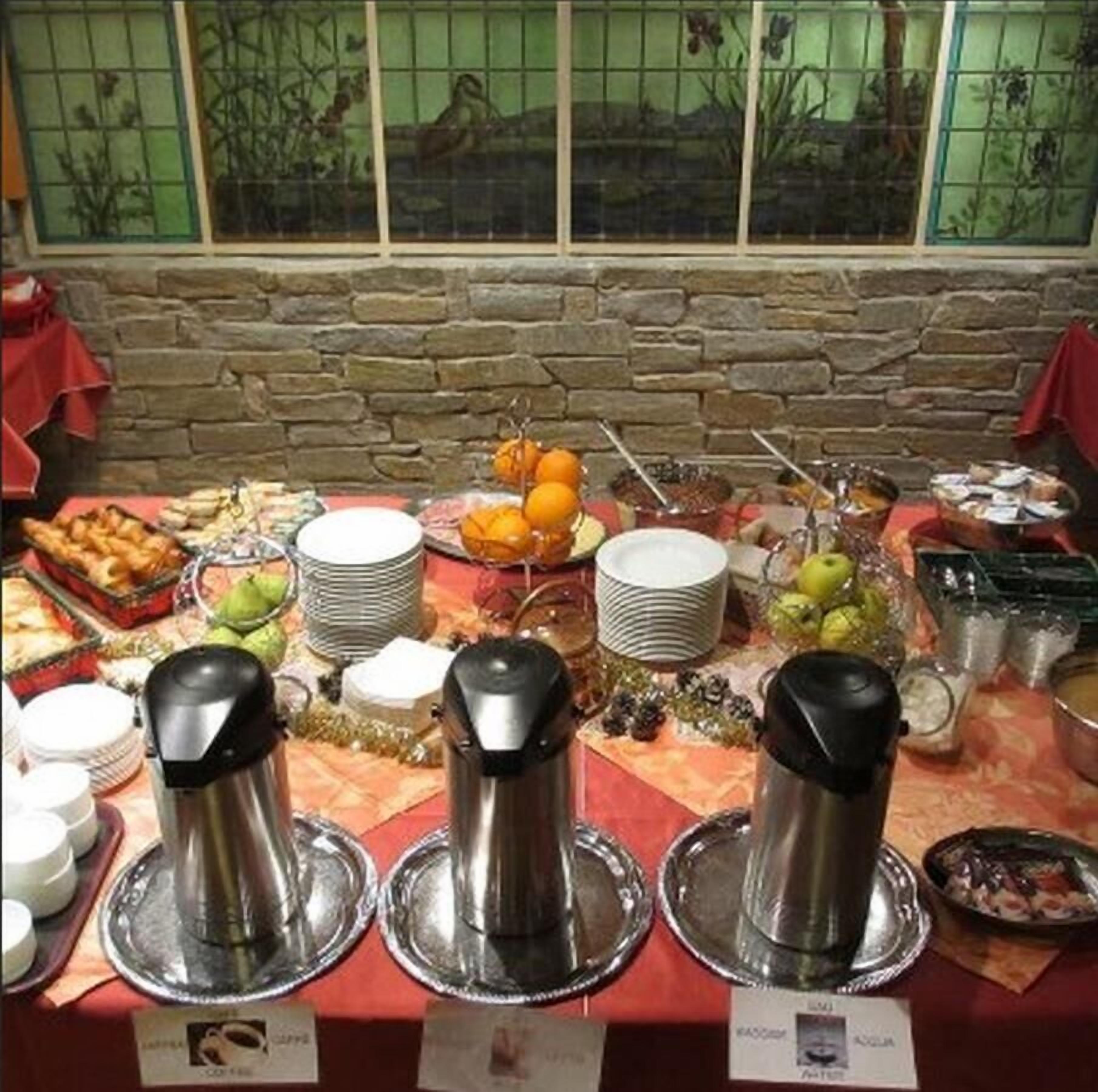 Bao gồm bữa sáng hàng ngày 