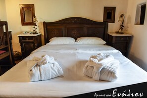 2 bedrooms, iron/ironing board, free WiFi - Archontiko Evilion (Volos)