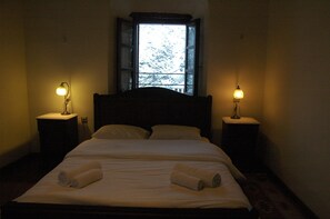 Quarto casal luxo, vista para o mar | 2 quartos, ferros/tábuas de passar roupa, Wi-Fi de cortesia