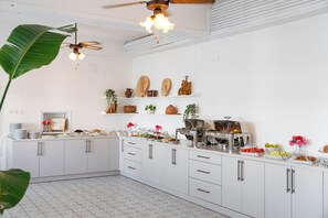 Free daily buffet breakfast - Arpia Hotel (Kas)