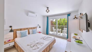 Tweepersoonskamer, balkon, uitzicht op tuin | Gratis wifi, beddengoed