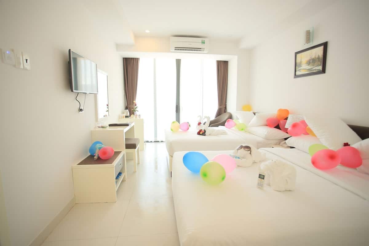 Deluxe Double Room, City View