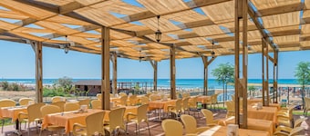 Royal Atlantis Spa & Resort